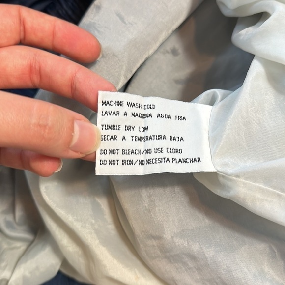 Vintage FANS Gear NCAA Michigan Windbreaker V-neck pullover - Picture 6 of 6